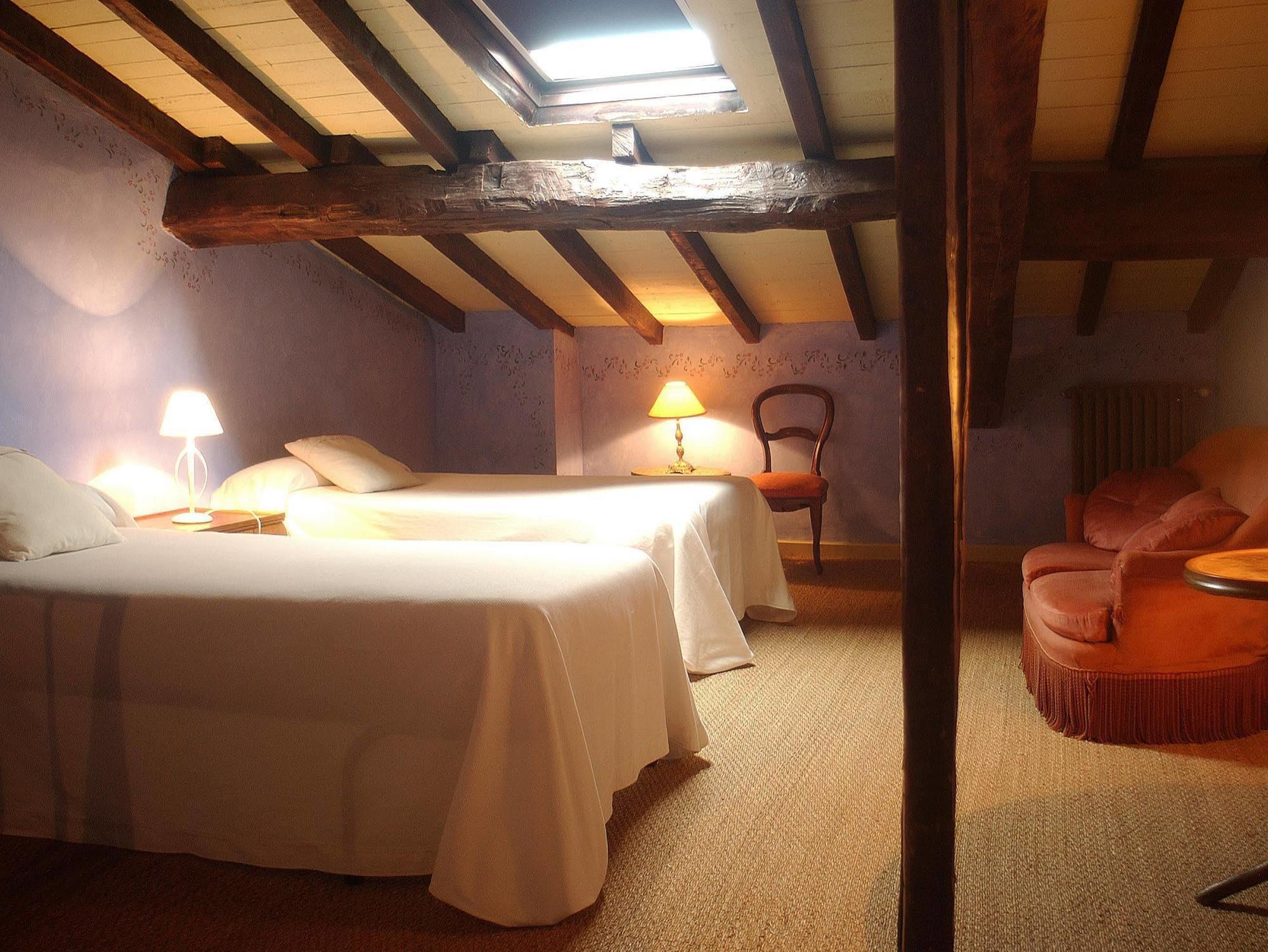 Hospederia Senorio De Brinas Hotell Exteriör bild